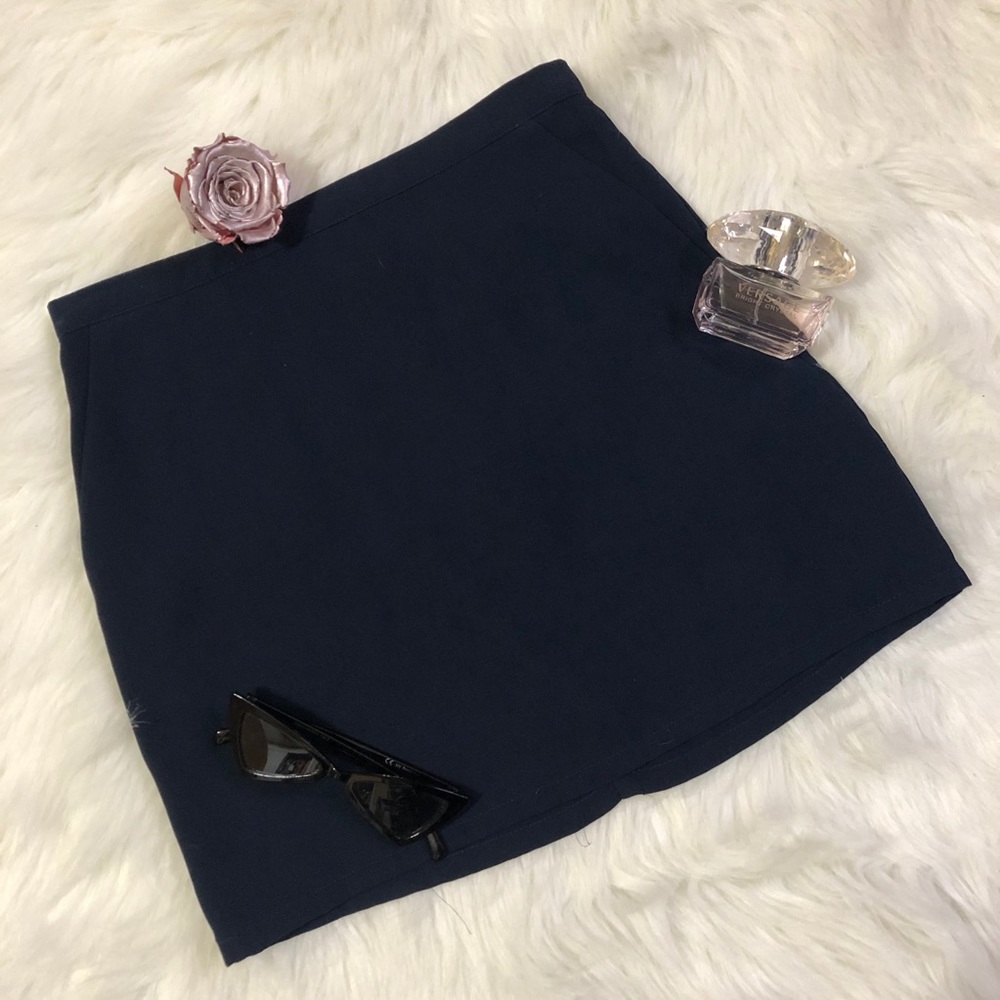 Navy mini skirt - Picture 1 of 3